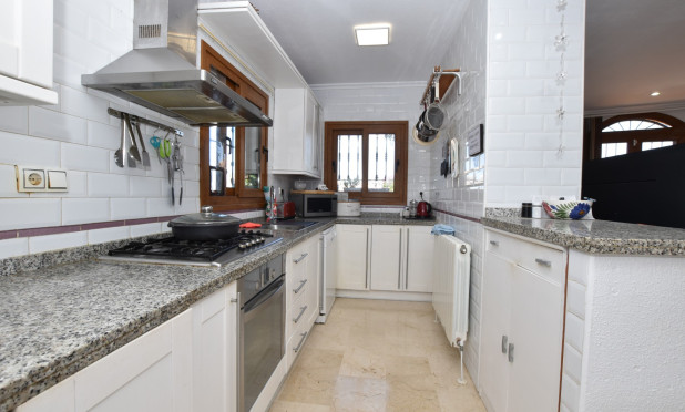 Resale - Villa - Algorfa - La Finca Golf Resort
