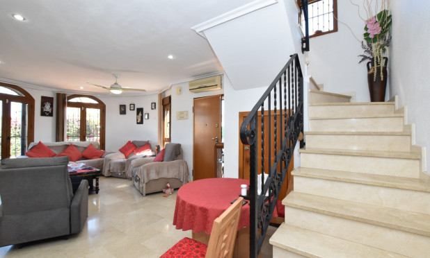 Resale - Villa - Algorfa - La Finca Golf Resort