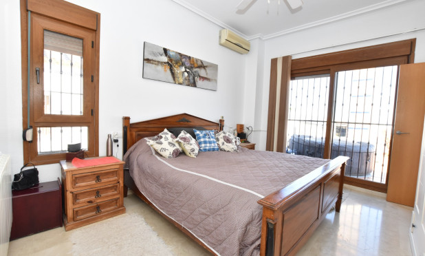 Resale - Villa - Algorfa - La Finca Golf Resort