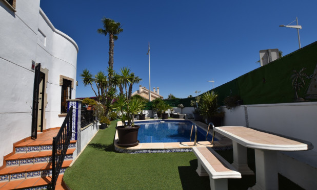 Resale - Villa - Algorfa - La Finca Golf Resort