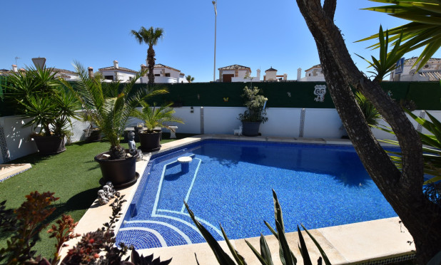 Resale - Villa - Algorfa - La Finca Golf Resort