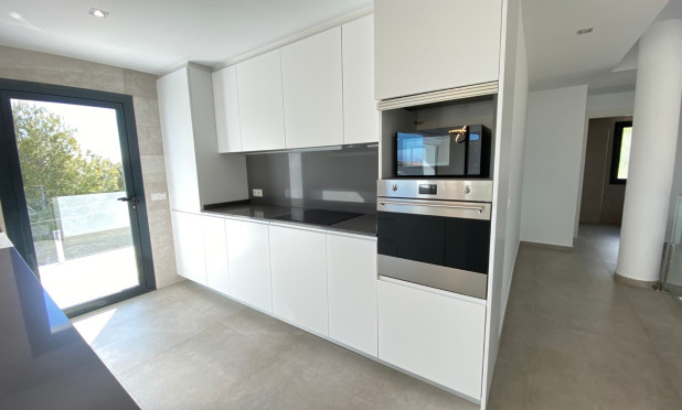 Resale - Villa - Calpe