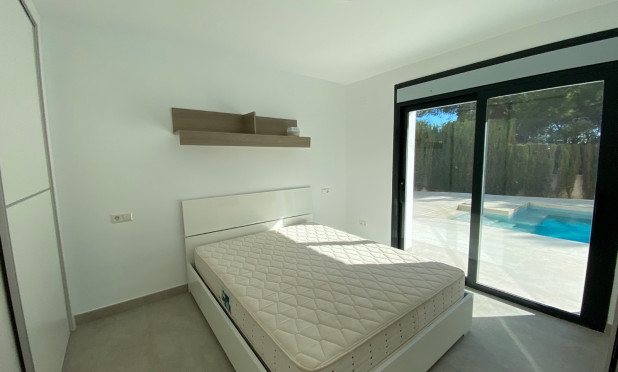 Resale - Villa - Calpe