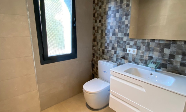 Resale - Villa - Calpe