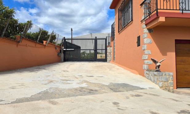 Resale - Villa - Callosa De Ensarrià