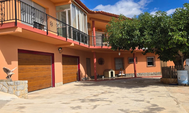 Resale - Villa - Callosa De Ensarrià