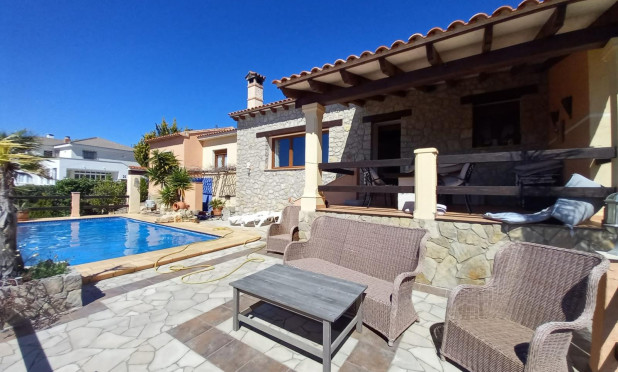 Resale - Villa - L'alfas Del Pi - Alfas del Pí
