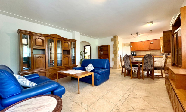 Resale - Villa - Pedreguer