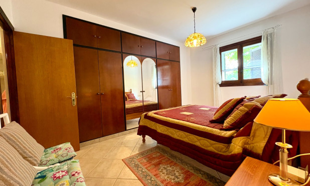 Resale - Villa - Pedreguer