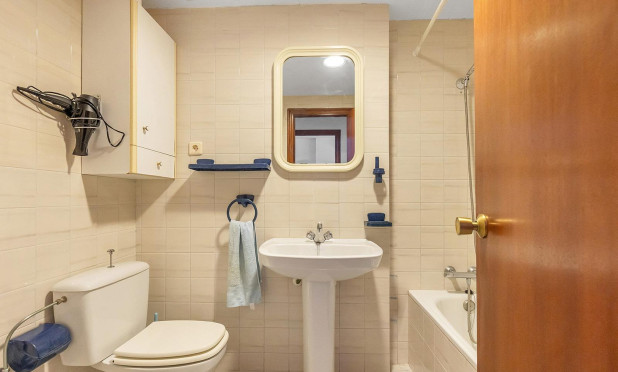 Resale - Apartment / flat - Torrevieja - Estacion de autobuses