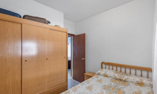 Resale - Apartment / flat - Torrevieja - Estacion de autobuses