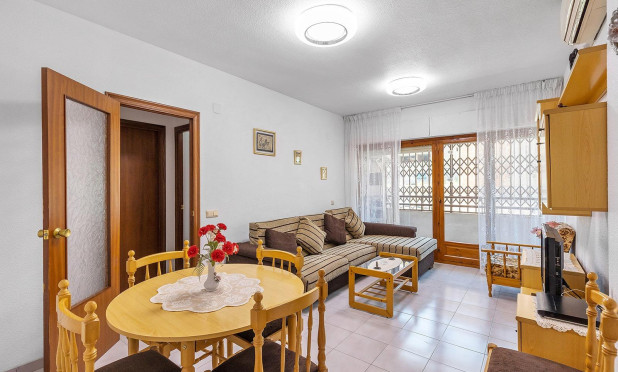 Resale - Apartment / flat - Torrevieja - Estacion de autobuses