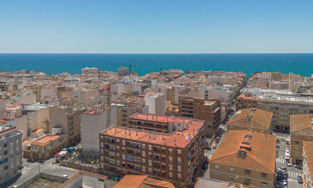 Resale - Apartment / flat - Torrevieja - Estacion de autobuses