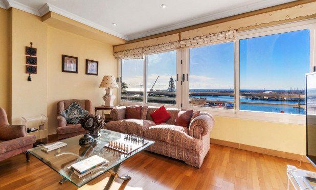 Reventa - Apartamento / piso - Torrevieja - Centro - Muelle Pesquero