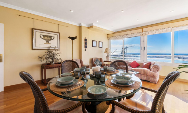 Reventa - Apartamento / piso - Torrevieja - Centro - Muelle Pesquero