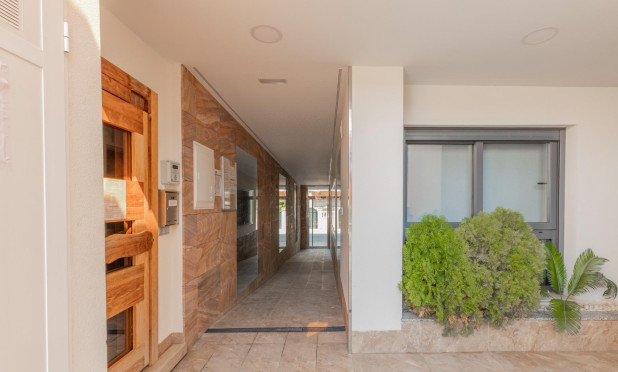 Herverkoop - Appartement / flat - Torrevieja - Los Frutales