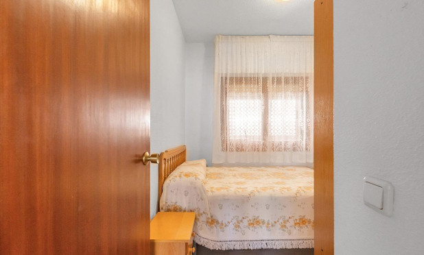 Resale - Apartment / flat - Torrevieja - Estacion de autobuses