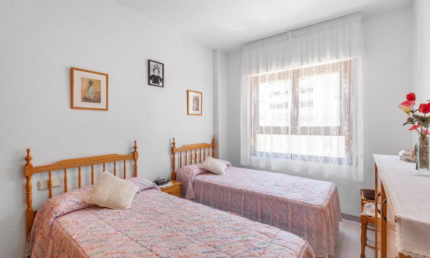 Resale - Apartment / flat - Torrevieja - Estacion de autobuses