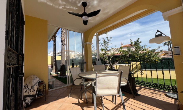 Wiederverkauf - Villa - Orihuela Costa - Los Dolses