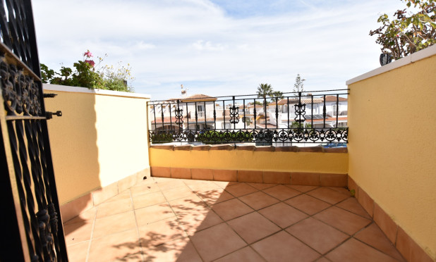 Wiederverkauf - Villa - Orihuela Costa - Los Dolses