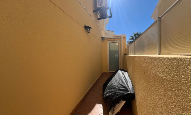 Wiederverkauf - Villa - Orihuela Costa - Los Dolses
