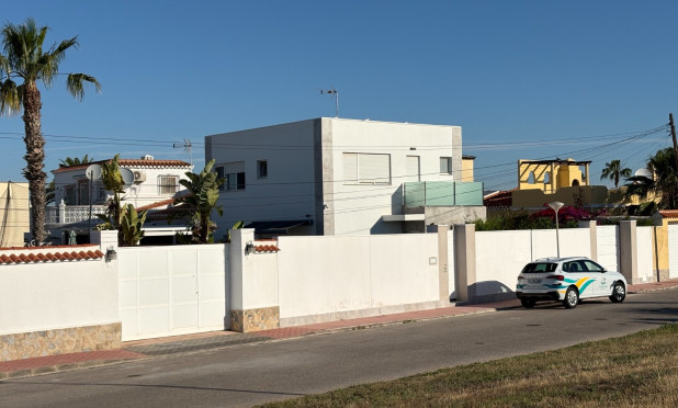 Reventa - Villa - Torrevieja - Torreta - Florida