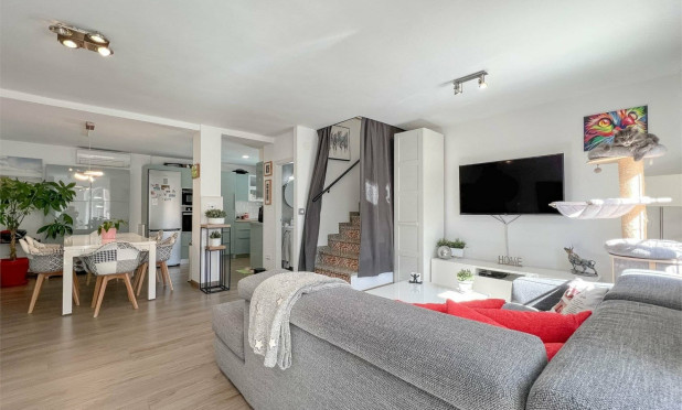 Herverkoop - Finca / Landelijke woning - Orihuela Costa - Villamartín