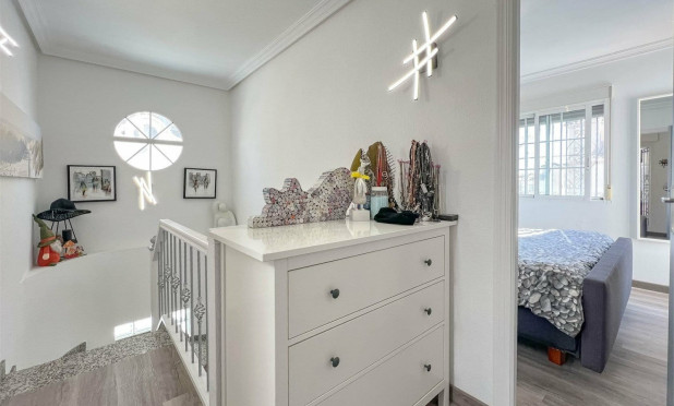 Herverkoop - Finca / Landelijke woning - Orihuela Costa - Villamartín