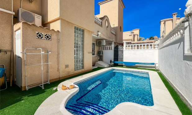 Herverkoop - Finca / Landelijke woning - Orihuela Costa - Villamartín