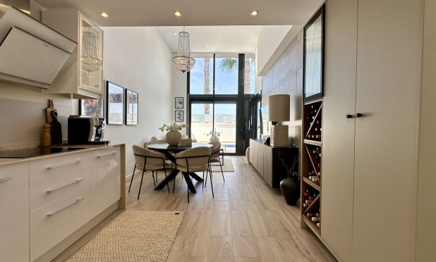 Odsprzedaż - Villa - Orihuela Costa - Lomas de Cabo Roig