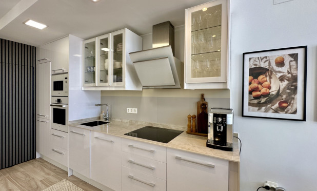 Odsprzedaż - Villa - Orihuela Costa - Lomas de Cabo Roig