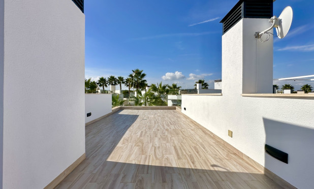 Odsprzedaż - Villa - Orihuela Costa - Lomas de Cabo Roig