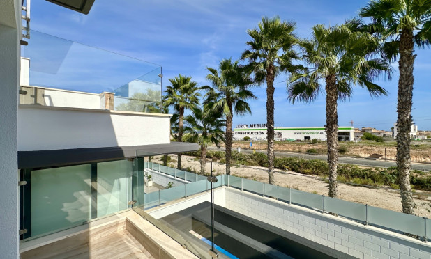 Odsprzedaż - Villa - Orihuela Costa - Lomas de Cabo Roig