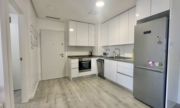 Reventa - Apartamento / piso - Orihuela Costa - Villamartín