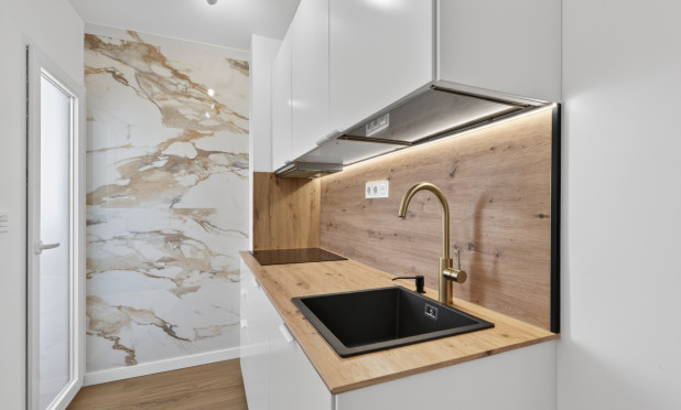 Resale - Apartment / flat - Orihuela Costa - Punta Prima