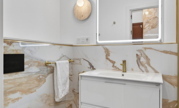 Resale - Apartment / flat - Orihuela Costa - Punta Prima
