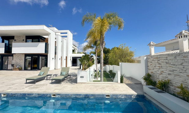 Reventa - Villa - Orihuela Costa - Villamartín