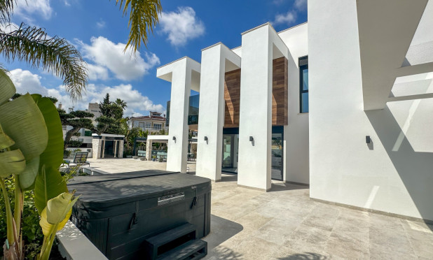 Reventa - Villa - Orihuela Costa - Villamartín