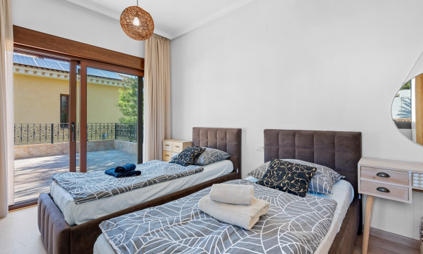 Reventa - Villa - Orihuela Costa - Dehesa de campoamor
