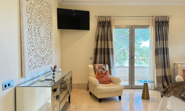 Resale - Villa - Alcayna