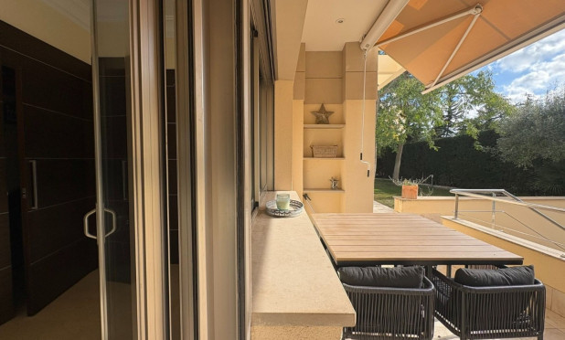 Resale - Villa - Alcayna