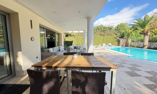 Resale - Villa - Alcayna
