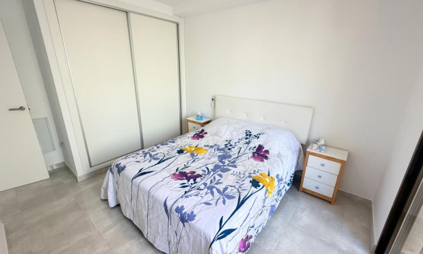 Odsprzedaż - Mieszkanie w bloku - Orihuela Costa - Lomas de Cabo Roig