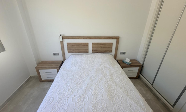 Odsprzedaż - Mieszkanie w bloku - Orihuela Costa - Lomas de Cabo Roig