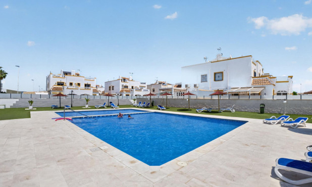 Wiederverkauf - Stadthaus - Torrevieja - La Siesta - El Salado -  Torreta
