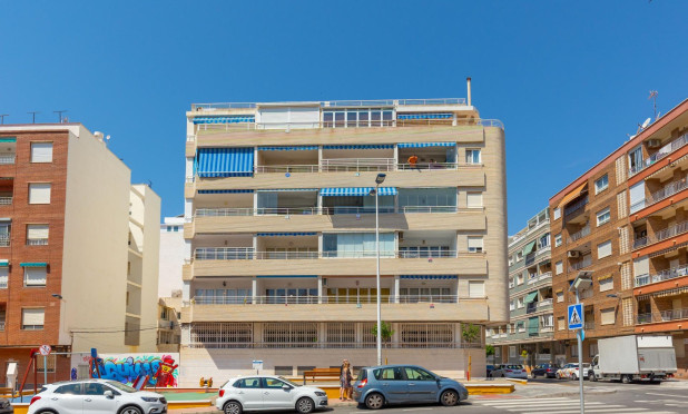 Resale - Apartment / flat - Torrevieja - Playa del Cura