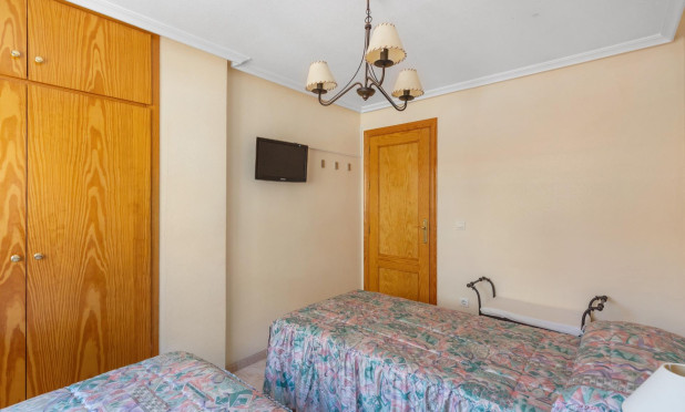Resale - Apartment / flat - Torrevieja - Playa del Cura
