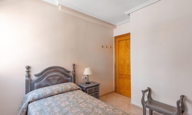 Resale - Apartment / flat - Torrevieja - Playa del Cura