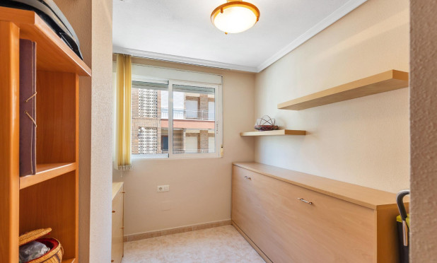 Resale - Apartment / flat - Torrevieja - Playa del Cura