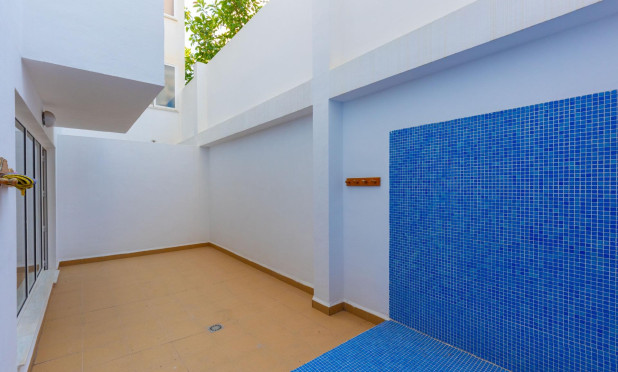 Resale - Apartment / flat - Torrevieja - Playa del Cura